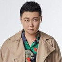 雨辰 als Mr. Selling Words / Male Neighborhood / Red Dragon (voice)