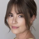 Claire Van Der Linden als Mousy Freshman