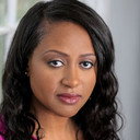 ChelseyRai S. Standberry als Sarah Dobson