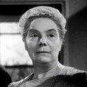 Marguerite Ducouret als The Brewer