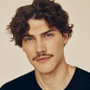 Jack Innanen als Max