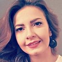 Rajwa Hamed als الخادمة