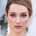 Kristen Connolly als Mr. Brace
