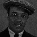 Lorenzo McClane als Arthur Vance