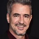 Dermot Mulroney als David Kelly
