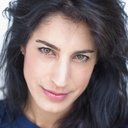 Michal Banai als Emma Wosskow