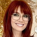 Lynette McCarthy als Self