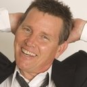 Tom Burlinson als Ballard (The Time Guardian)