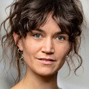 Louise Bonde als Pie Baastrup Thomsen
