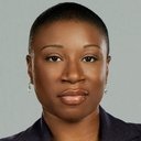 Aisha Hinds als Navigation Officer Darwin