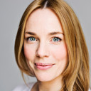 Laura Main als Rebecca Howlett