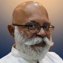 Sham Sunder Binwani als Dr. Ramoo