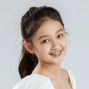Akida Adiljan als Pan Meido