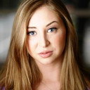 Keely Purvis als Kristin