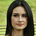 Rebecca Reijman als Stella Zehandelaar