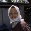 Toyo Kikuchi als Sayori's Grandmother
