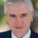 Christopher Tighe als Columbia University President (uncredited)
