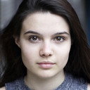 Scarlett Murphy als Alice Crossley