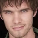 Kyle Lupo als Ty