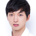 Kang Ji-deok als Hyuk Jin