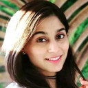Soumya Seth als Navya Mishra Bajpai