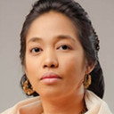 Karenina Haniel als Joselina