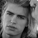 Zander David Hodgson als Cryfluencer Community