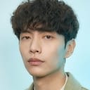 Lee Min-ki als Lee Dong-hee