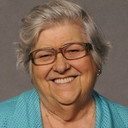 Hilda Rebello als Filó