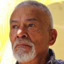 Roberto Oropeza als Director Escuela