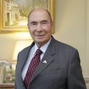 Serge Dassault als Self