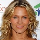 Natasha Henstridge