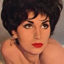 Yvonne Romain