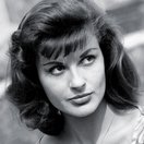 Jennifer Jayne