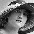 Flora Revalles
