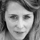 Claire Dix