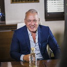 Cápák között Évad 8 rész 8