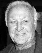 Robert Loggia