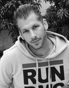Gil Green