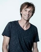 Grootschalige poster van Marcelo Bonfá