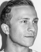 Max Hubacher