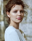 Chloë Levine