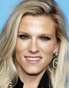 Lindsay Shookus