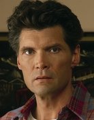 Everett McGill