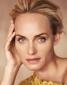 Amber Valletta