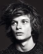 Charlie Tahan Picture