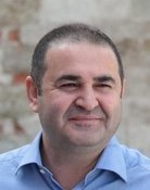 Şafak Sezer