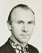 Олег Комаров