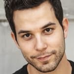 Skylar Astin