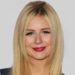 Justine Lupe